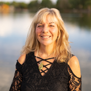 Becker, Catherine Kalama